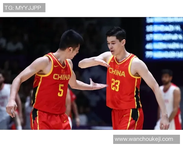 篮球与足球明星对比解析：技术、影响力与时代交锋