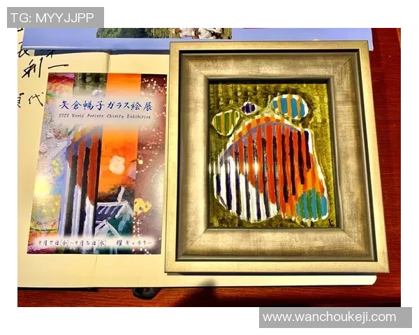 足球传奇玻璃画艺术展：用玻璃艺术再现球星风采与经典瞬间